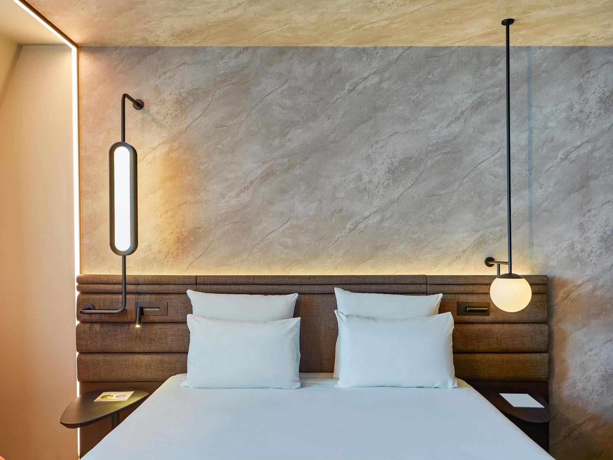 Standard Room with double bed and sofa,1742657204:JPEG